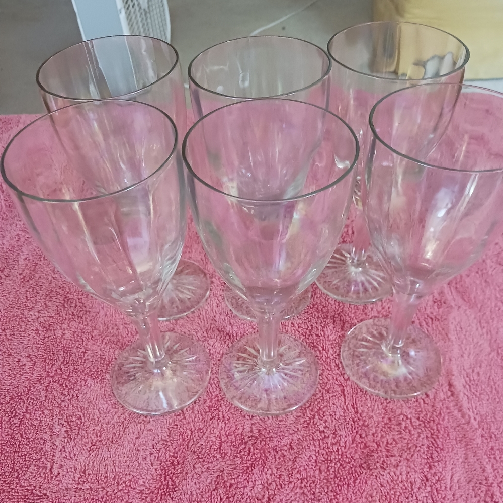 Set of 6 Clear Iridescent Depressionware goblets with Starburst bottom